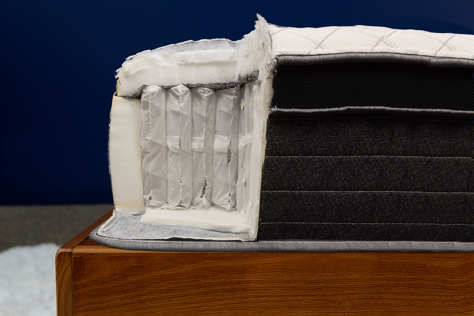 side view showing the internal layers of the Dreamstar Hilton mattress